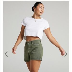 Denim Women’s Army Green Shorts w/ Fray Hem! NEW York Laundry